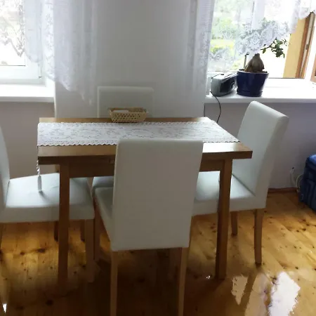 Anna Apartment *