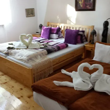 Anna Apartment *
