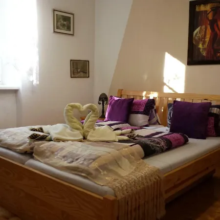 Anna Apartment